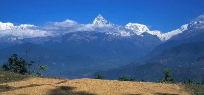 Pogled proti gorovju Anapurn, okolica Pokare