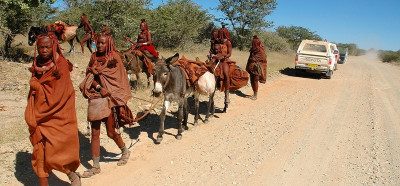 Himbe na severu Namibije
