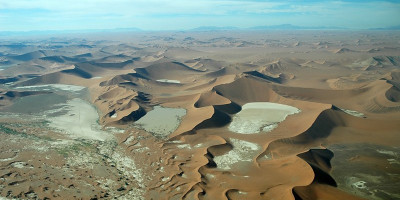Namib, najlepšo puščavo, preletimo 