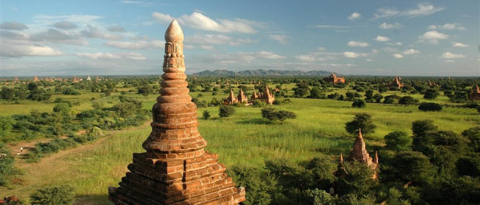 -Pogled z ene od pagod, Bagan